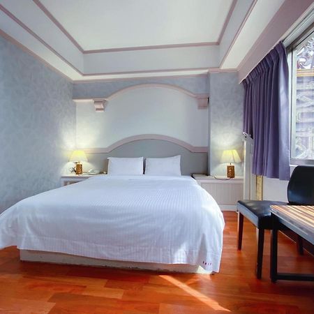 Chrysler Hotel Тайбэй Экстерьер фото